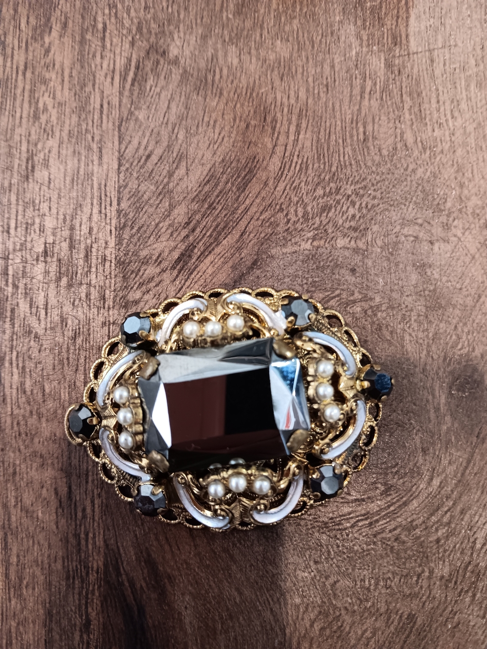W. Germany Vintage Black Crystal & Pearl Gold Brooch. Its Missing The Back Pin